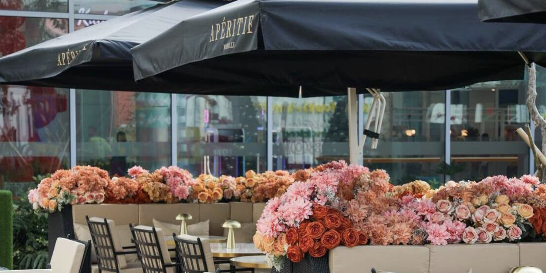 LOOK: Tita-han Gets a Flowery Upgrade at This Café in Pasay