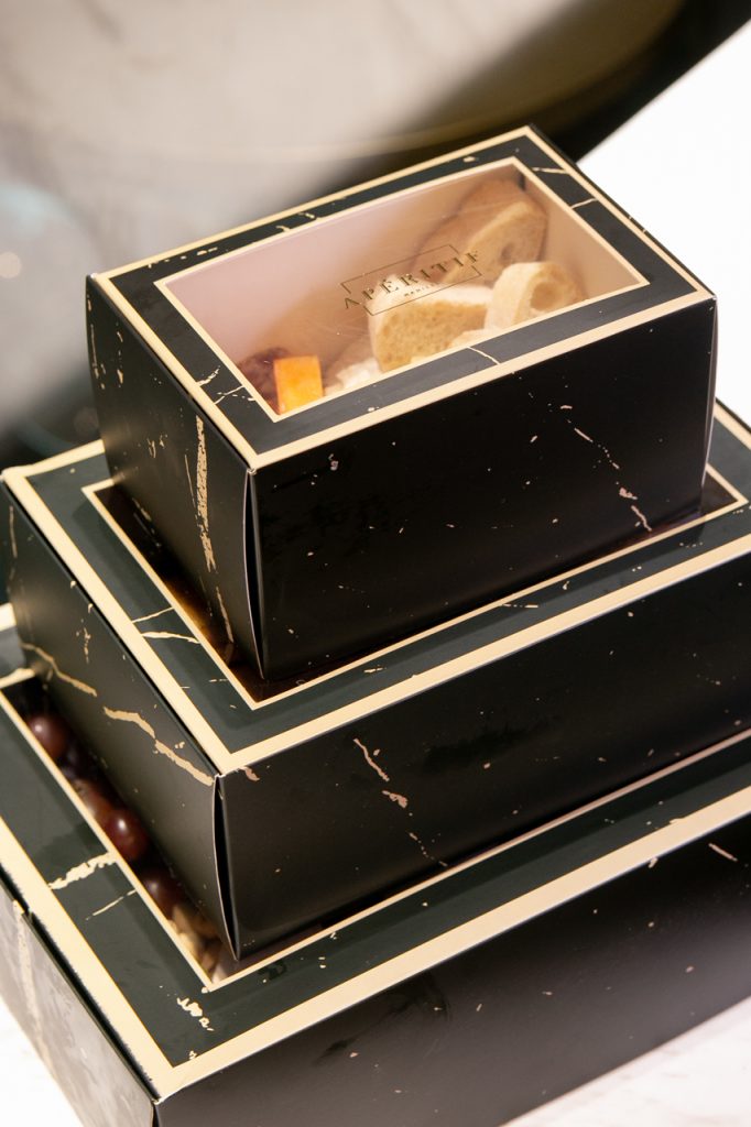 nolisoli.ph : Have a golden chocolate cake and eat it, too at Aperitif