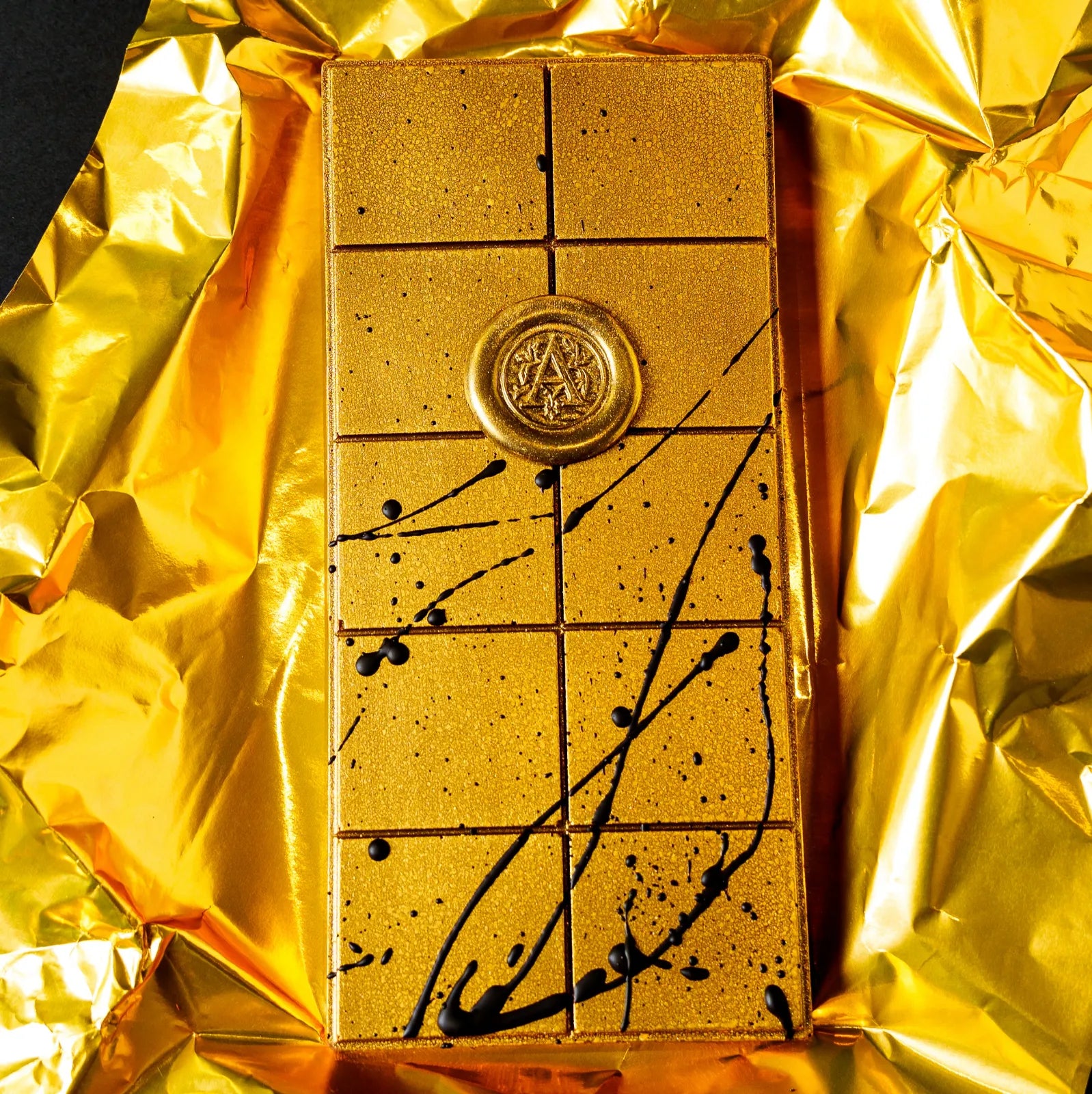 Golden Knafeh Chocolate Bar La Grande Edition