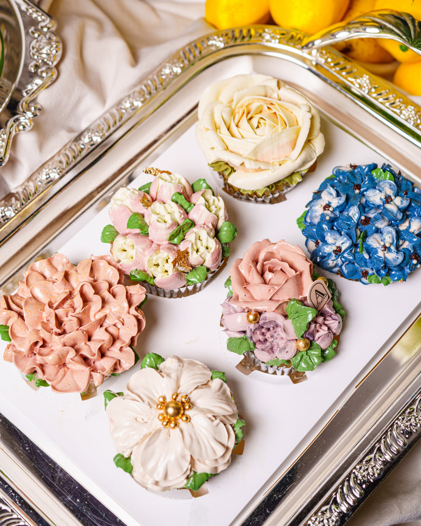Floral Cupcakes with Dulce De Leche Filling Box