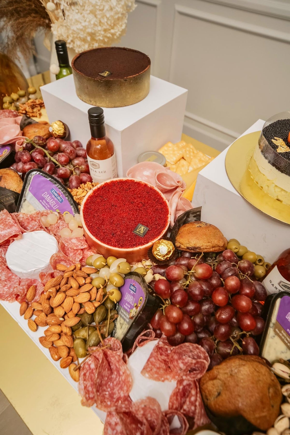caterer, graze tables - sweet & savoury mcr -... Sweet & Savory Graze Stage – Aperitif