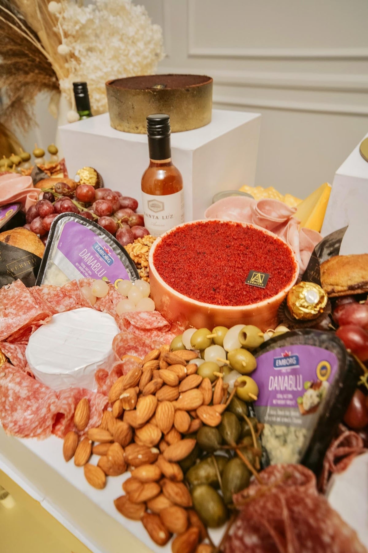 caterer, graze tables - sweet & savoury mcr -... Sweet & Savory Graze Stage – Aperitif